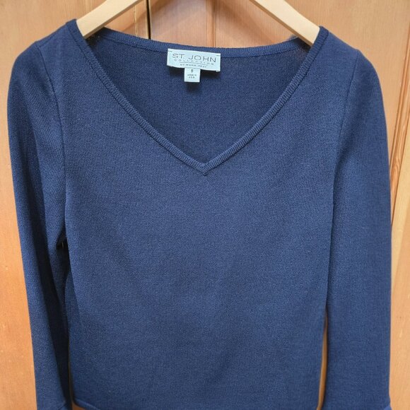 St. John Collection Women's Sweater Dark Blue Ruffled Sleeves Size 8 Pre-owned - Picture 2 of 2